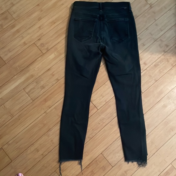 Mother Stunner Zip Ankle Step Fray Jeans - Picture 3 of 7